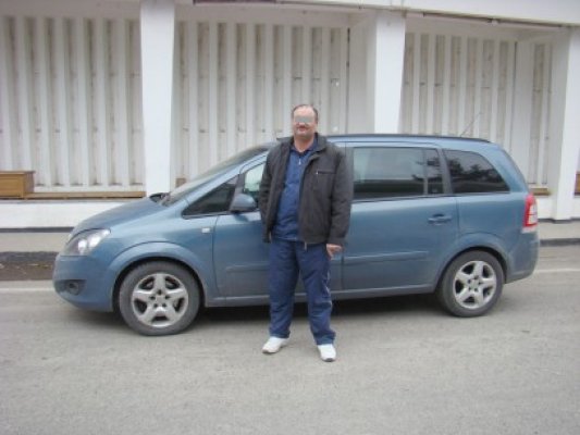 Microbuz cu certificat de inspecţie tehnică fals, descoperit la Negru Vodă